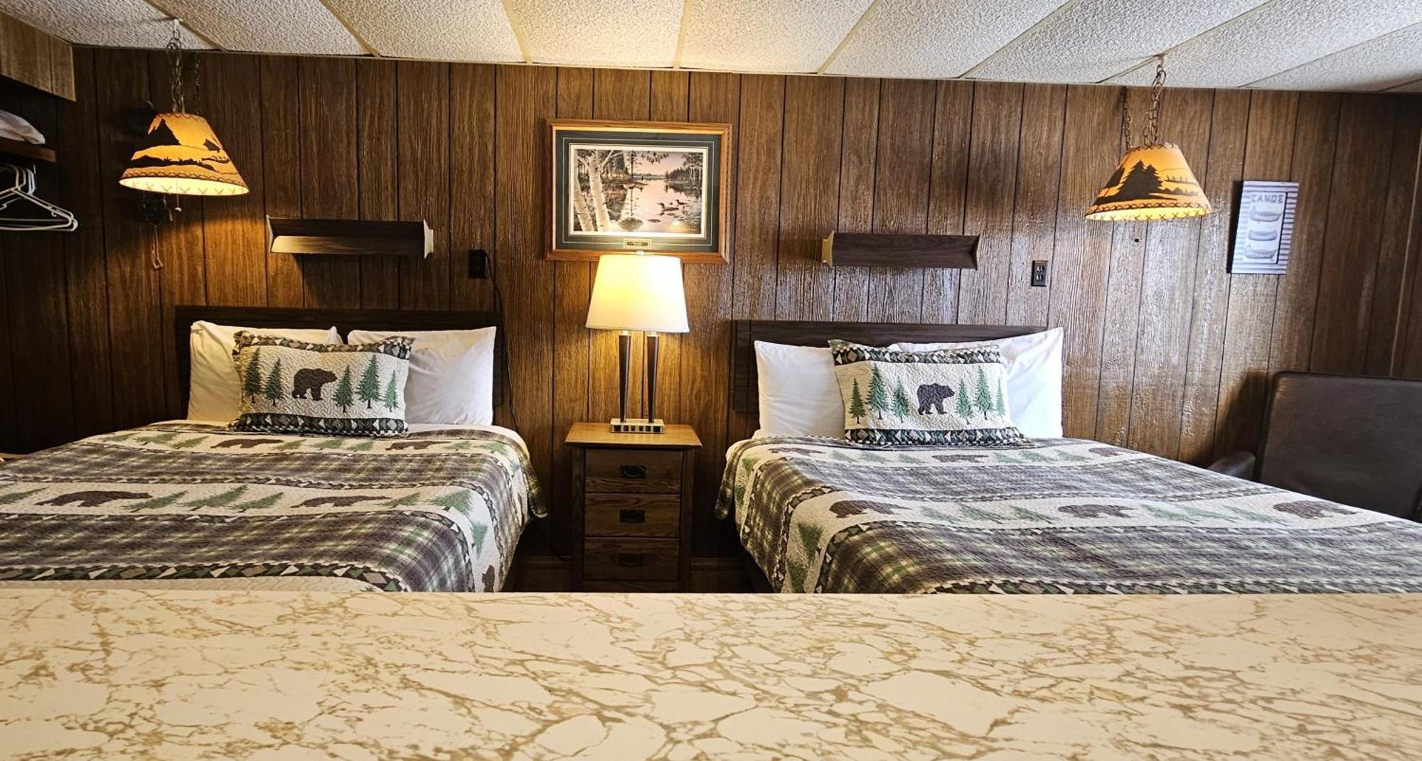 Lakeshore Motel Ice Lake Iron River Екстериор снимка