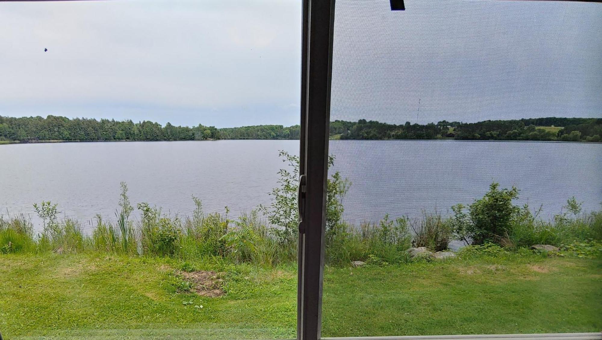 Lakeshore Motel Ice Lake Iron River Екстериор снимка